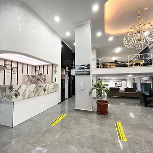 فندق Madi